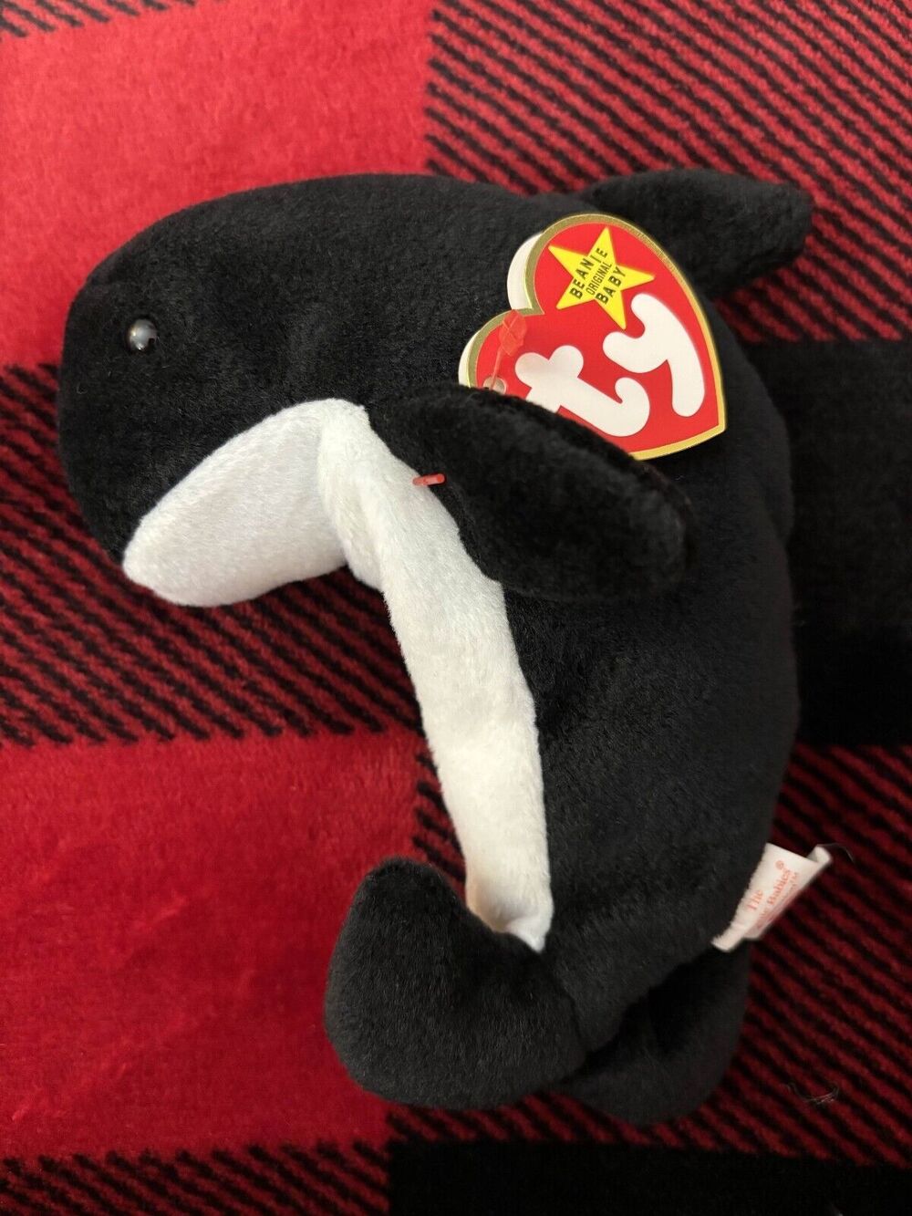 1996 Ty Waves the Whale 4084 Beanie Baby 7" Black and White Orca Plush Toy